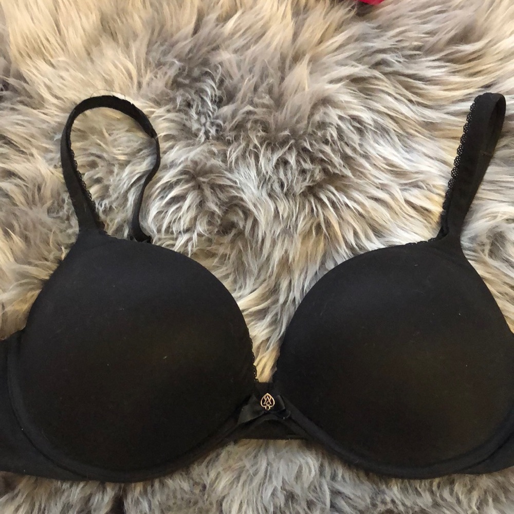 Victoria Secret 38C